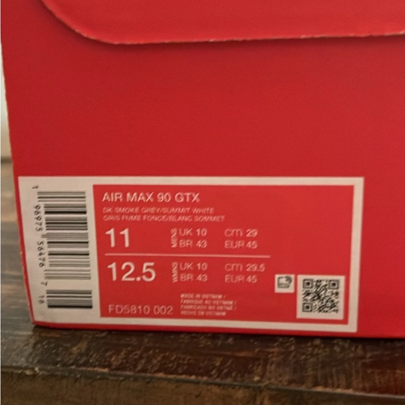 Nike Black and Gray Sneakers - Picture 2 of 2